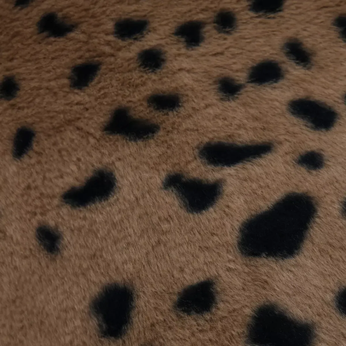New Cuscino quadrato in finta pelliccia leopardata Fauves Cuscini E Fodere
