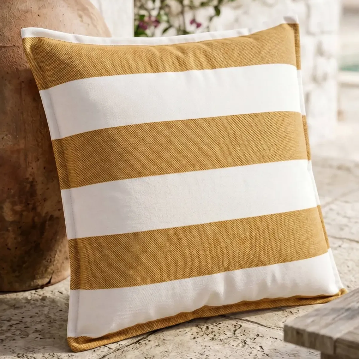 Fodera per cuscino da esterno quadrato idrorepellente Noa Cuscino Decorativo Per Esterno|Accessori E Cuscini