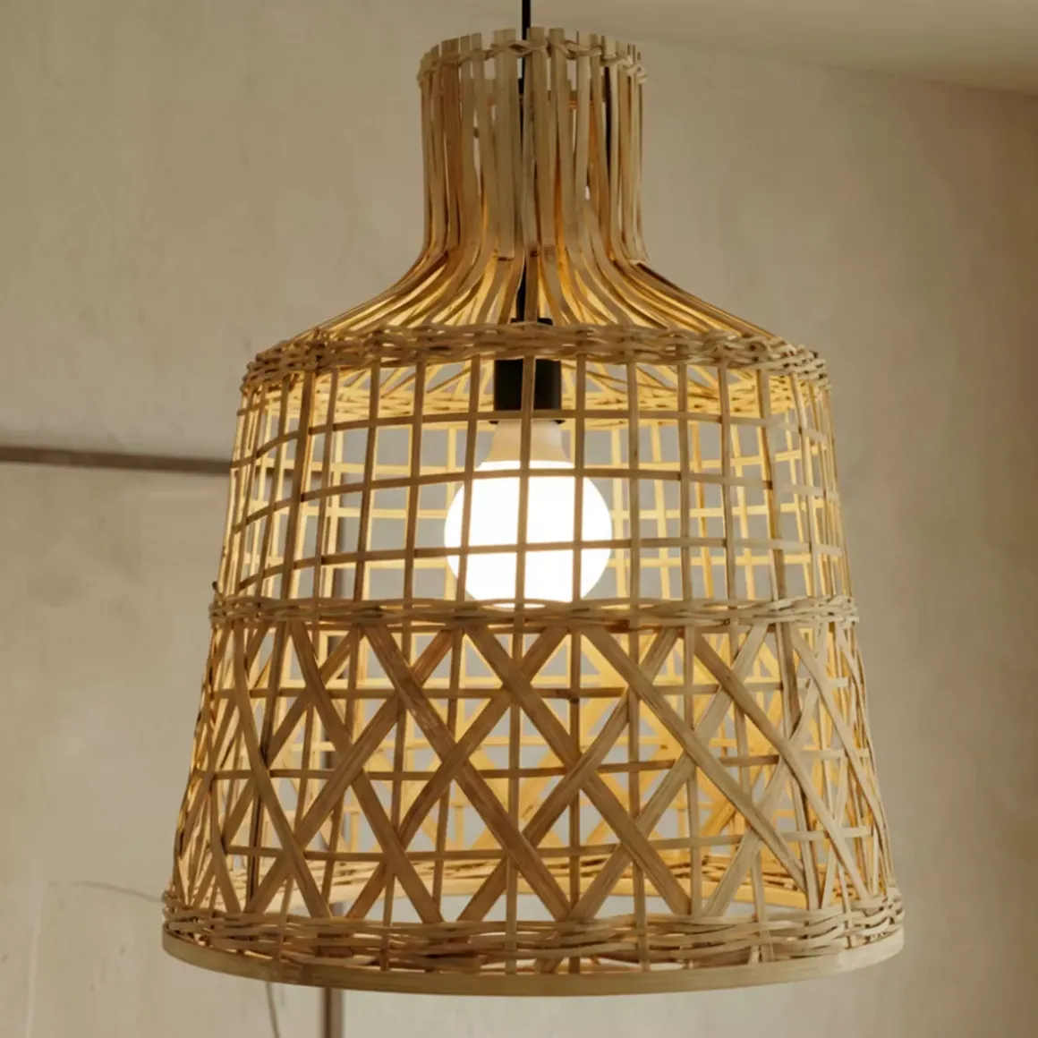 Lampada a sospensione traforata in bambù (H50 cm) Pampelune Naturale