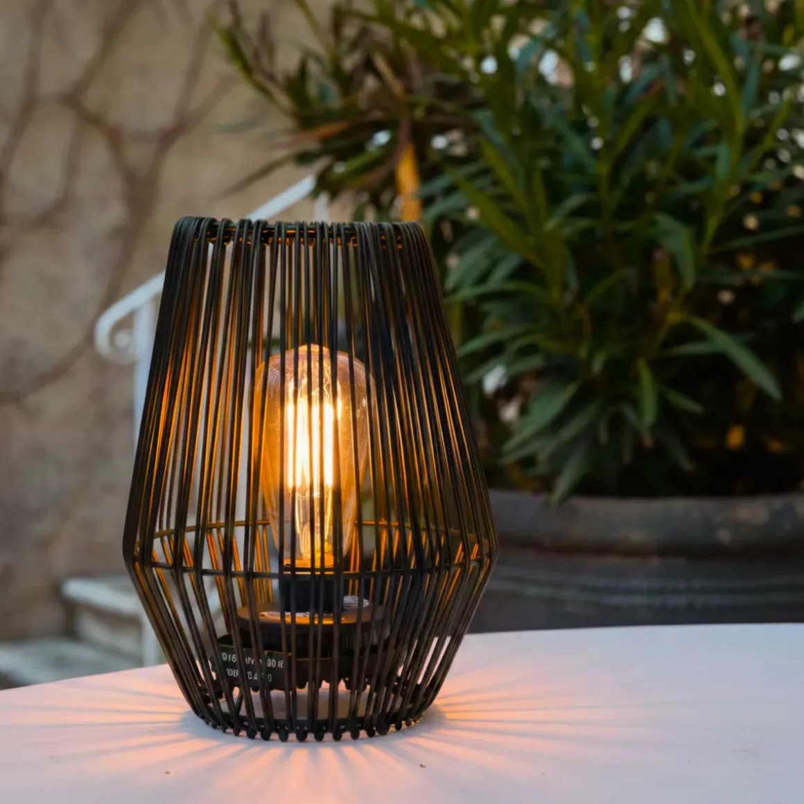 Lampada da tavolo solare LED (H23 cm) Calabre Nero