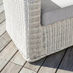 Sale Salotto da giardino in resina intrecciata 4 posti 4 pezzi Calvi Bianco e grigio chiaro Salotto Da Giardino
