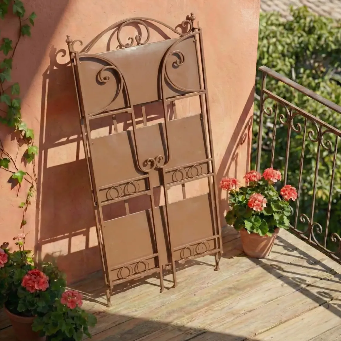 Scaffale da esterno pieghevole in mosaico (H118 cm) Madrid Marrone