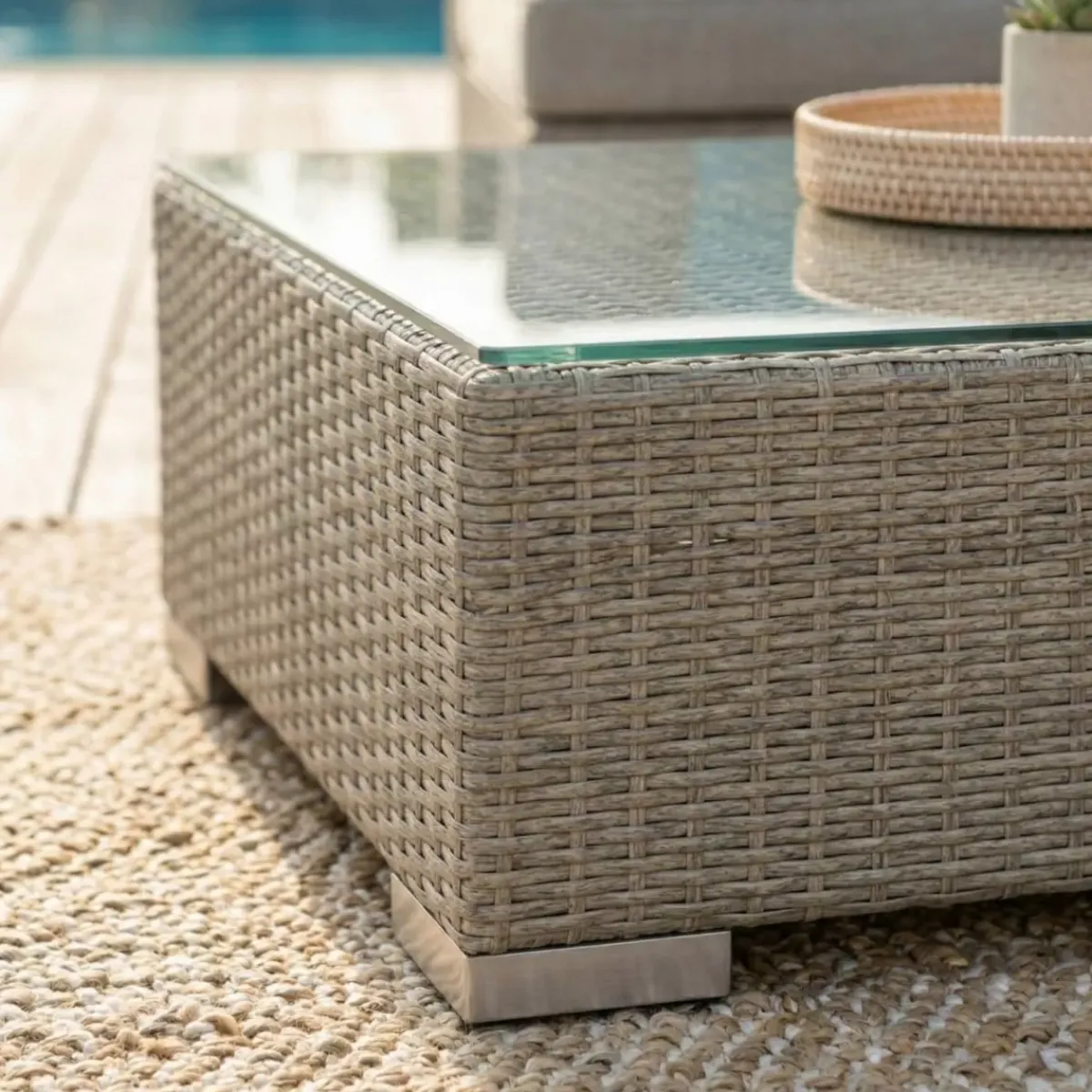 New Tavolino in resina intrecciata Palma Tavolini Da Giardino, Divani