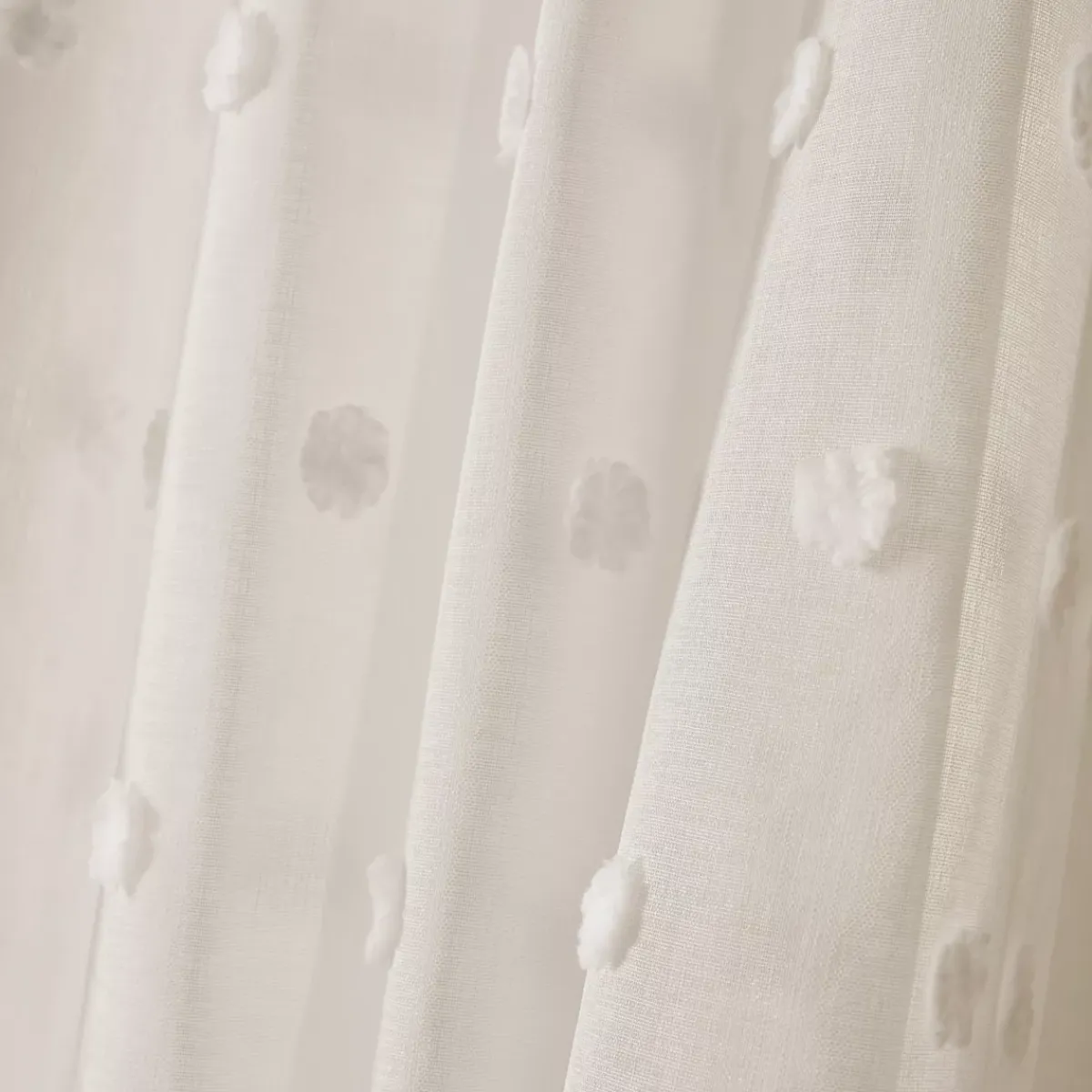 Outlet Tenda trasparente con occhielli e pon pon (180 x 240 cm) Emie Tende Trasparenti